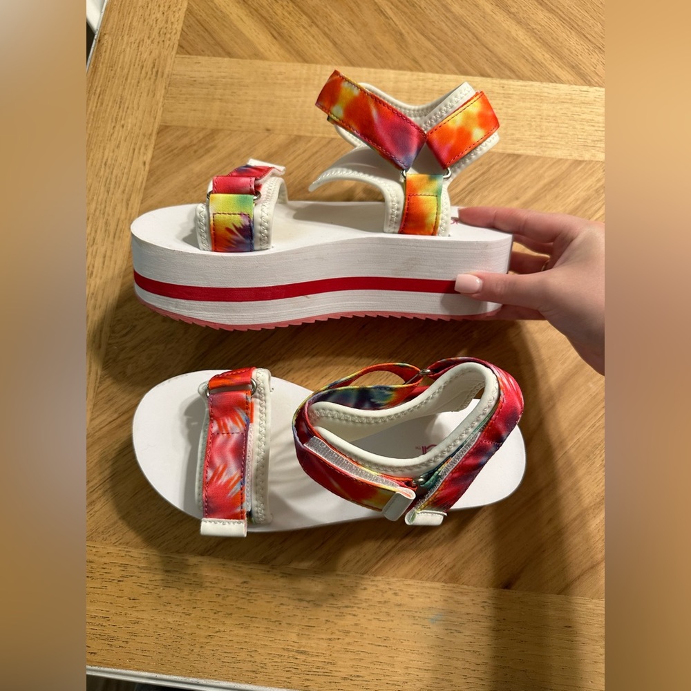Women’s platform sandles